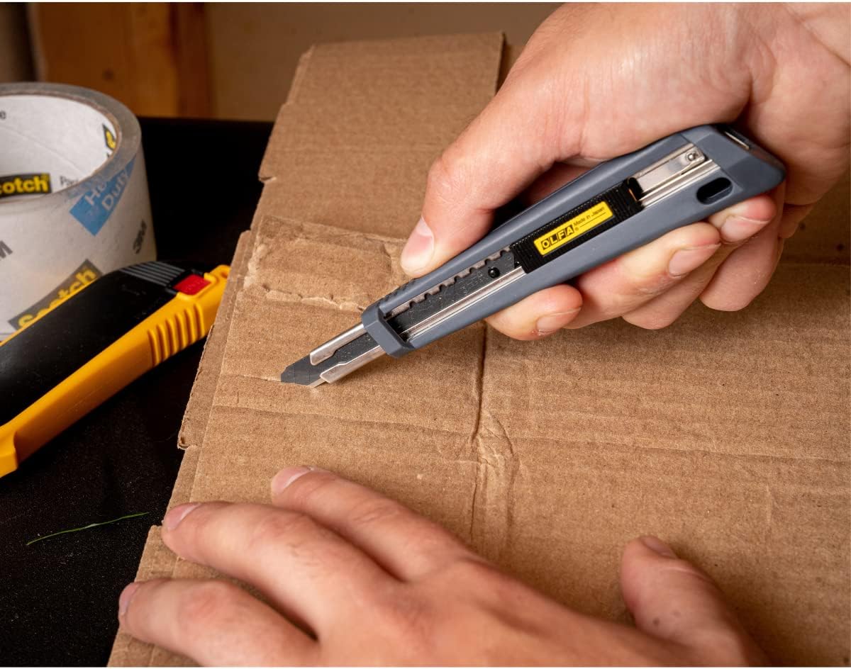 The Weller 70 Watt Digital Soldering Station WE1010NA combines precision and power for a seamless soldering experience.